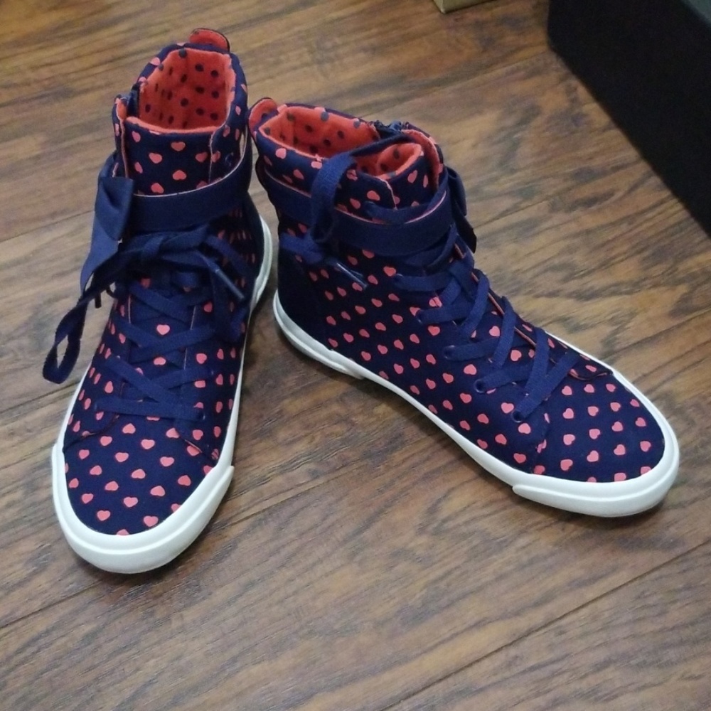 High top sneakers